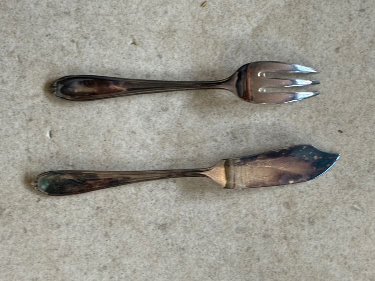 Fischservice aus versilbertem Metall