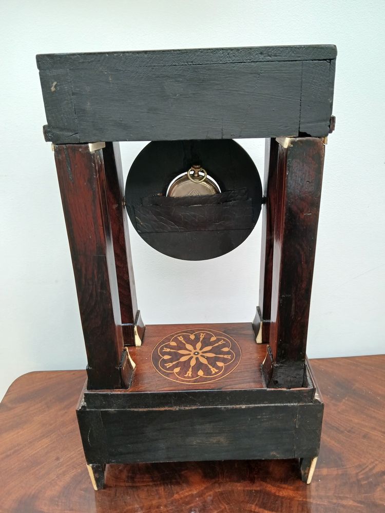 Inlaid watch stand
