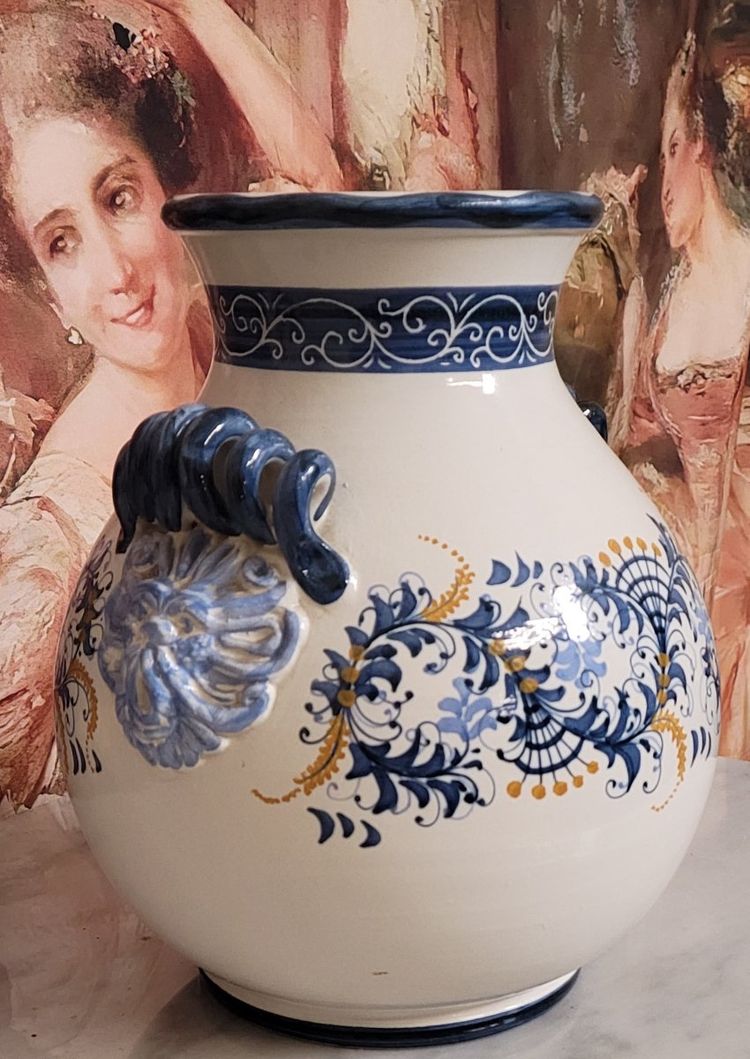 Large Italian earthenware vase, 20th century