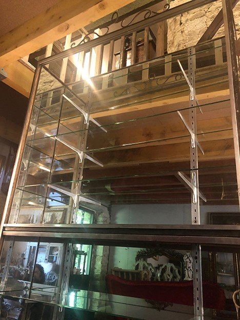 Très grande vitrine ancienne de magasin