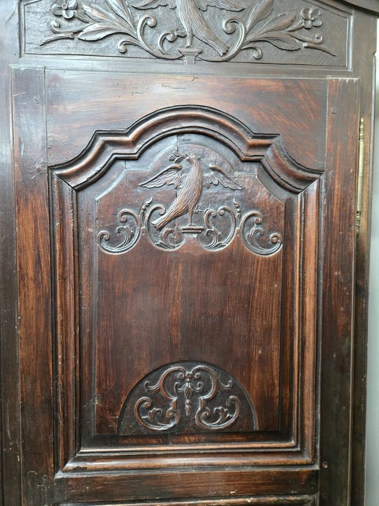 LOUIS XV-ERA LYON-STYLE SOCKS CABINET IN SOLID WALNUT