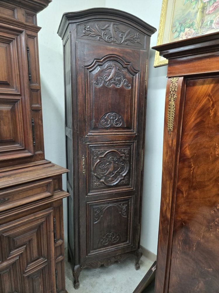 LOUIS XV-ERA LYON-STYLE SOCKS CABINET IN SOLID WALNUT