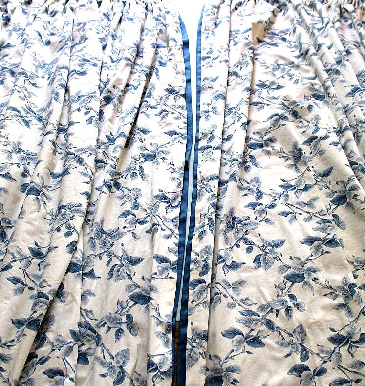 Coppia di tende in cotone con motivo floreale blu a rombi, lunghezza: 380 cm