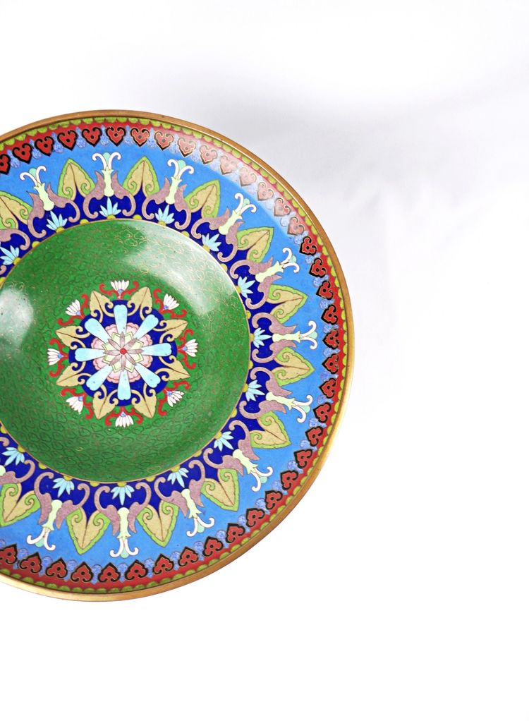 Chinese cloisonné bronze fruit bowl on a stand from the 1950s