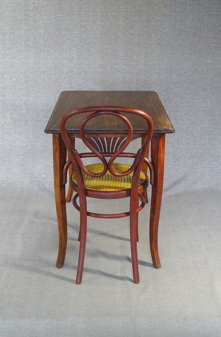 Thonet-Tisch oder -Schreibtisch Nr. 8122, um 1910, Tischplatte aus Eiche.