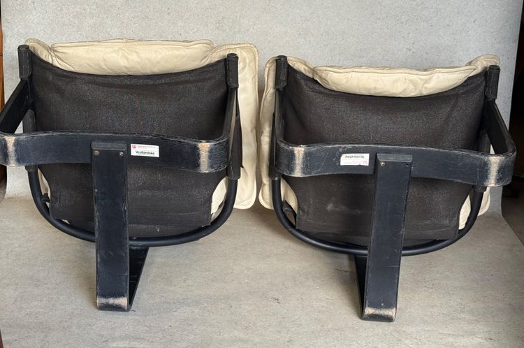 Pair of lounge chairs
