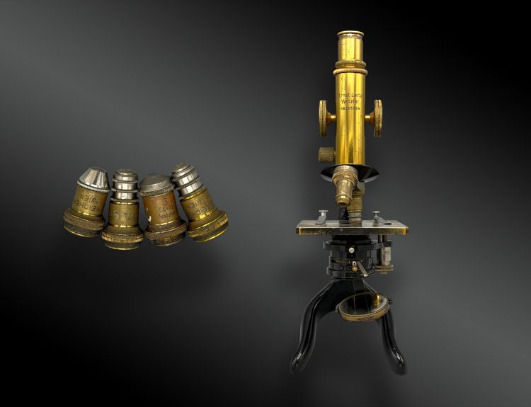 COFFRET MICROSCOPE ERNST LEITZ WETZLAR MODELE « STATIV IIb » N° 195394