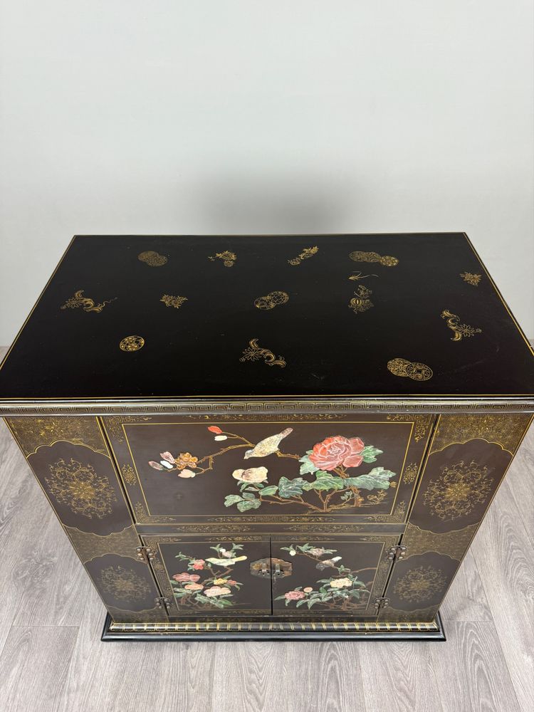 Mobile bar, stile Chinoiserie, XX secolo