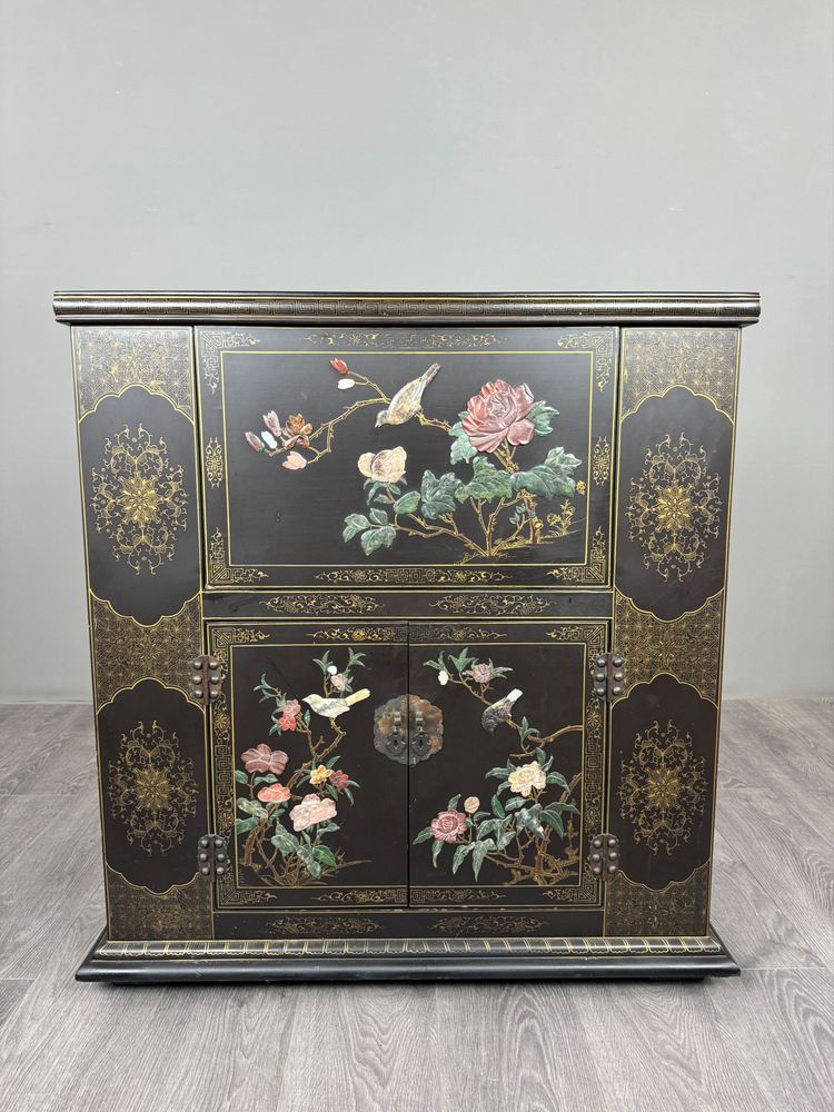 Mobile bar, stile Chinoiserie, XX secolo