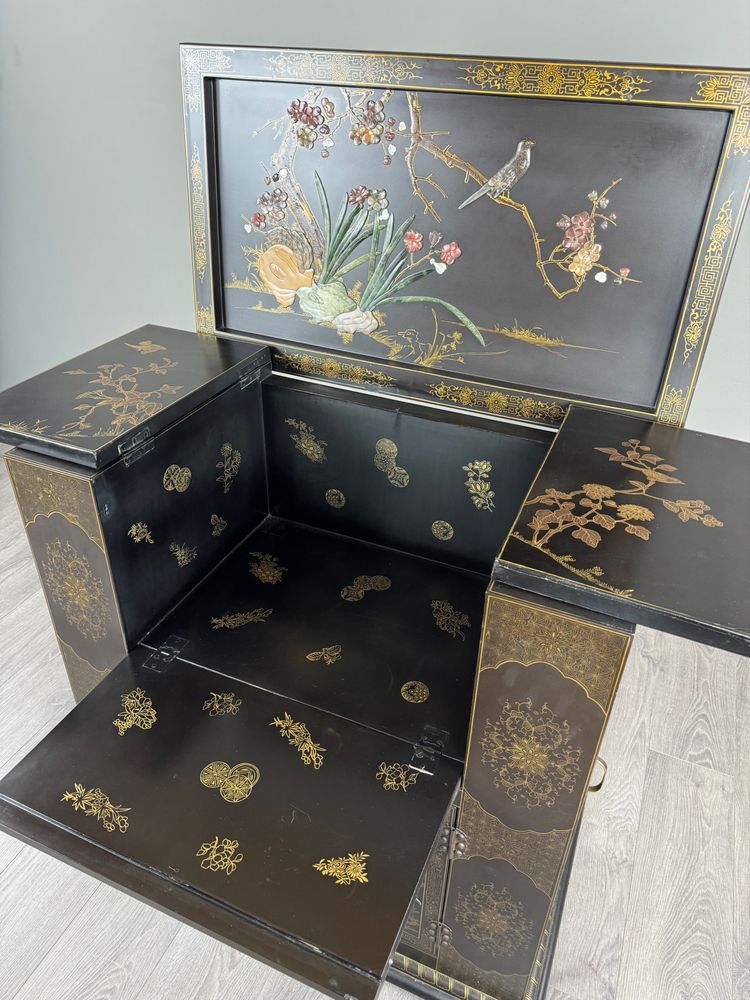 Mobile bar, stile Chinoiserie, XX secolo