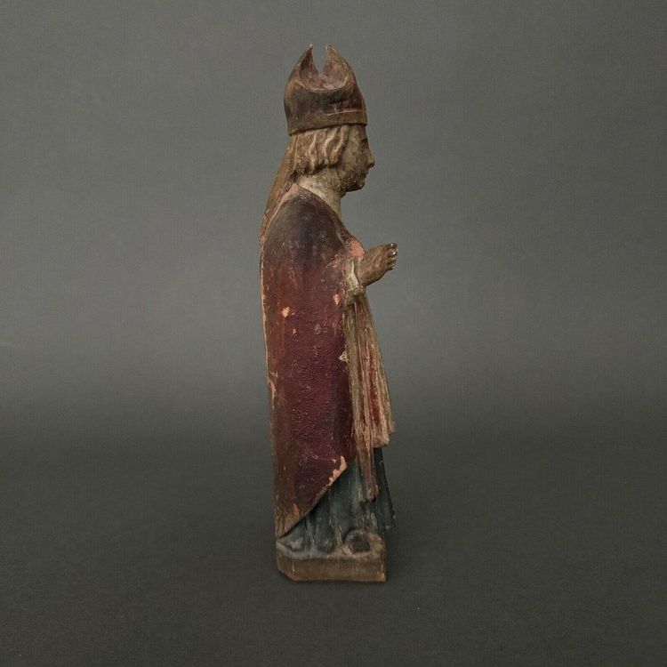Sculpture en bois représentant un saint XVIIe polychromie