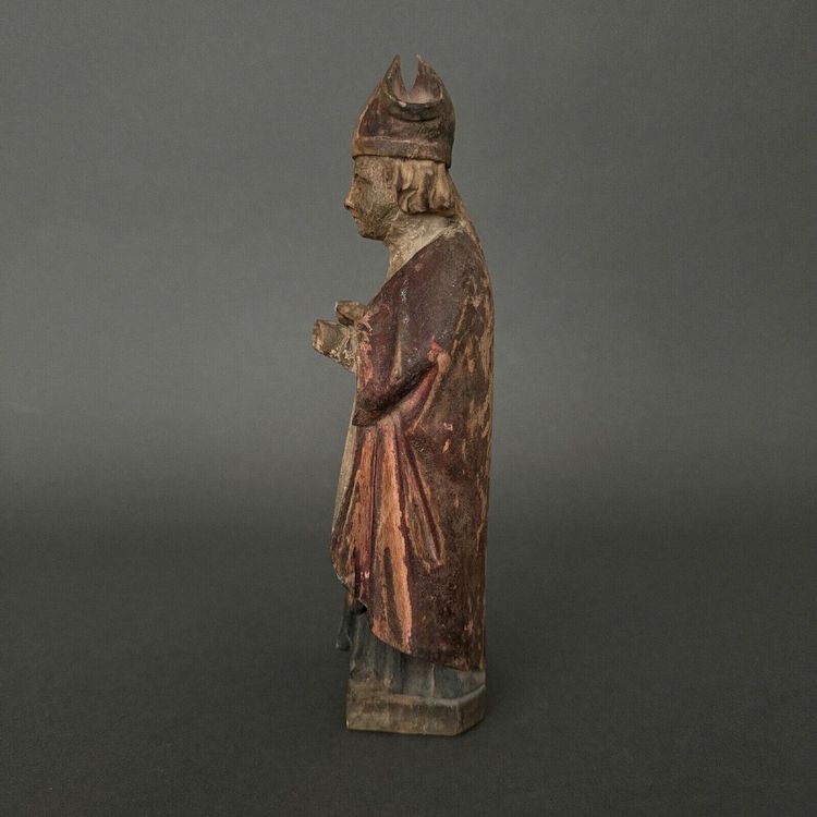 Sculpture en bois représentant un saint XVIIe polychromie