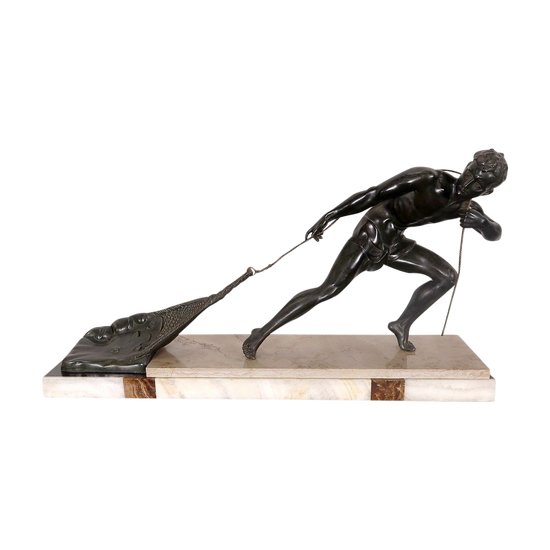 Importante scultura Spelter "The Fisherman", di J. De Roncourt, Art Deco - 1930