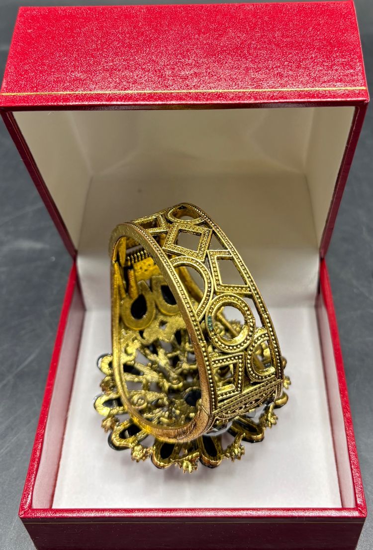 CLASP BRACELET 
