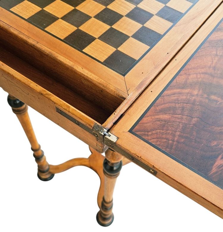 Table à jeu d'échecs St Louis XIV, Estampillée d'un Atelier Parisien