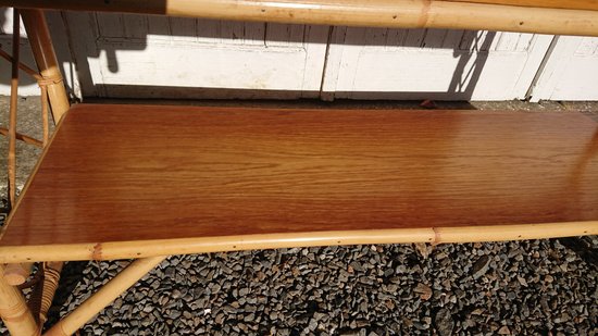 Vitrinenregal aus Rattangeflecht