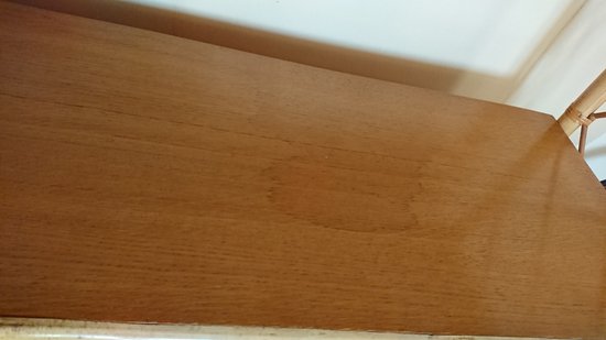 Vitrinenregal aus Rattangeflecht