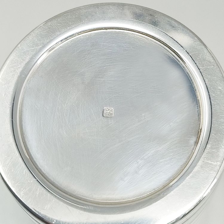 Atemberaubender, versilberter Cocktailshaker im Art-déco-Stil aus den 1930er-Jahren. Hergestellt in Frankreich.
