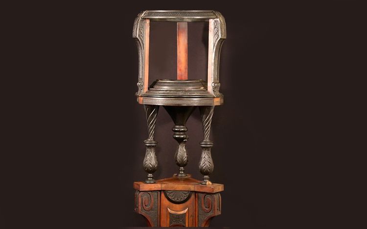 Pedestal or planter display stand, 19th century