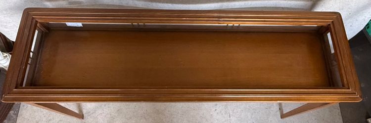 Table vitrine moderne