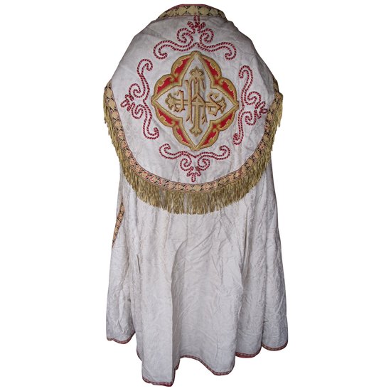 Chape ou pluvial en damas et broderie époque XIXe siècle