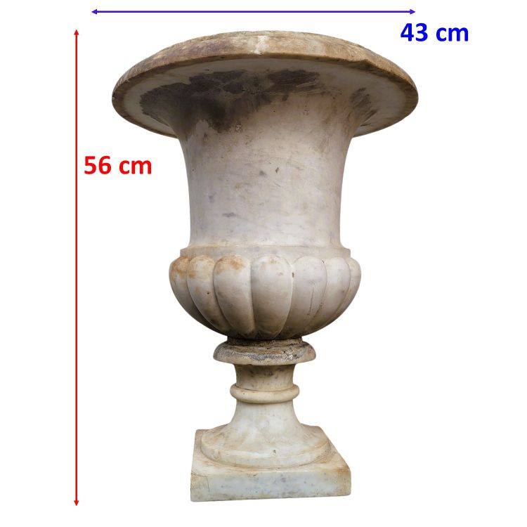 Vase dit Medicis en marbre blanc, fin XVIIIème début XIXème siècle