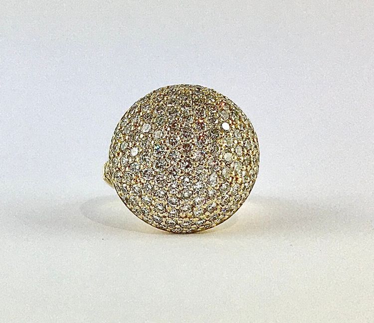 Diamond-Paved Ball Ring in Gold-Plated White Gold