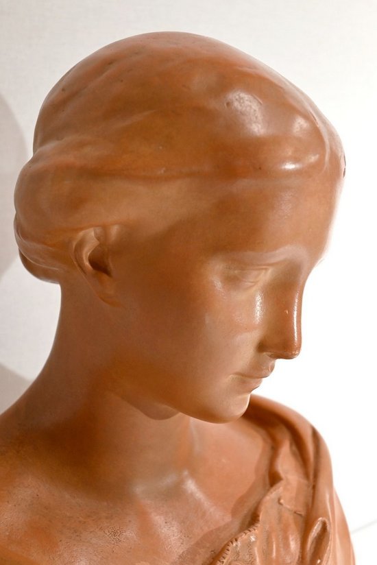 Buste en Terre Cuite, signé Atelier Lorenzi – 1920