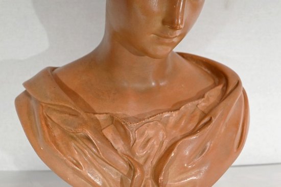 Buste en Terre Cuite, signé Atelier Lorenzi – 1920