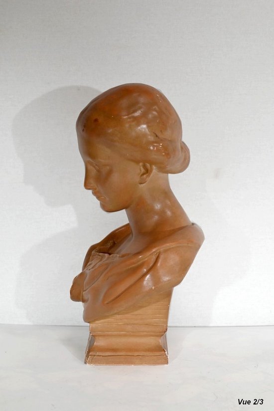 Buste en Terre Cuite, signé Atelier Lorenzi – 1920