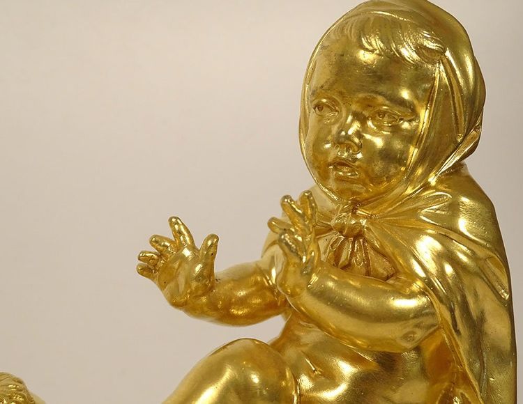 Ein Paar Louis-XVI-Kaminbockpaare aus vergoldeter Bronze mit Widderkindern, Akanthusblättern und drapierten Stoffbahnen, 18. Jahrhundert