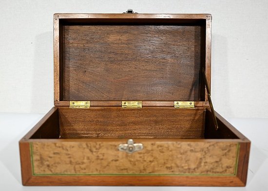 Box in marquetry of various woods - Early 20th century