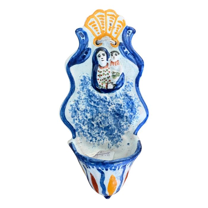 Antikes Wandweihwasserbecken aus mehrfarbigem Quimper-Steingut – HB Henriot – Madonna mit Kind