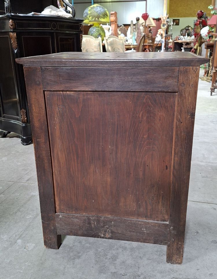 Commode de Dame époque Louis XIV à trois tiroirs en chêne