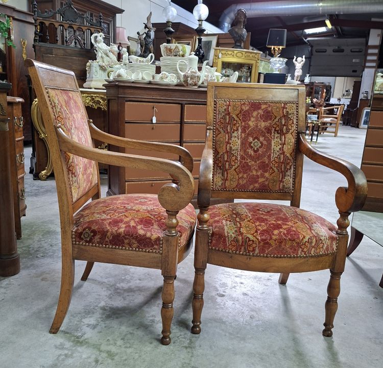 Paire de fauteuils en noyer – Époque Restauration / Charles X – XIXe siècle