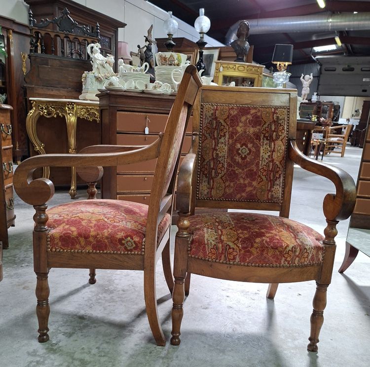 Paire de fauteuils en noyer – Époque Restauration / Charles X – XIXe siècle