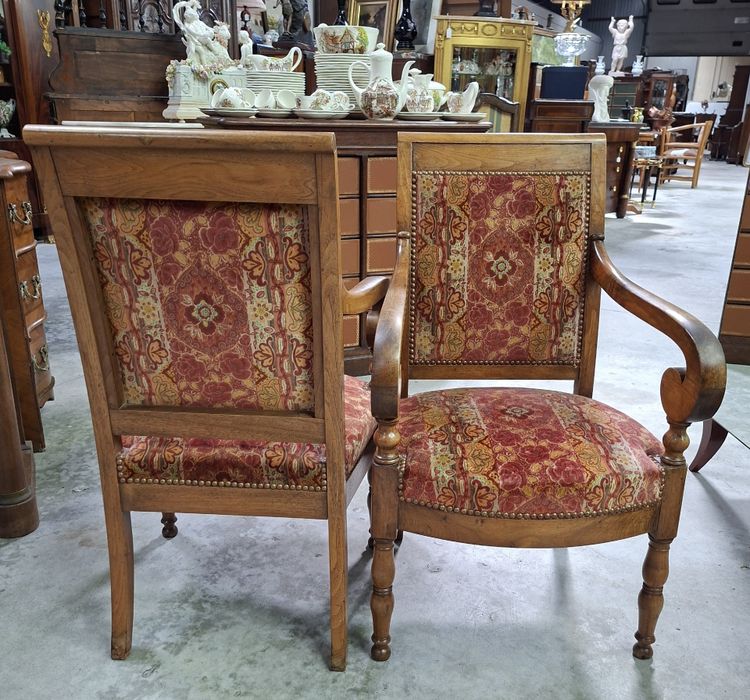 Paire de fauteuils en noyer – Époque Restauration / Charles X – XIXe siècle