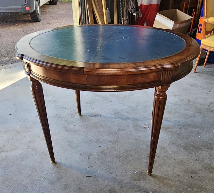 LOUIS XVI-STYLE ROUND EXTENDING GAME TABLE OR SIDE TABLE