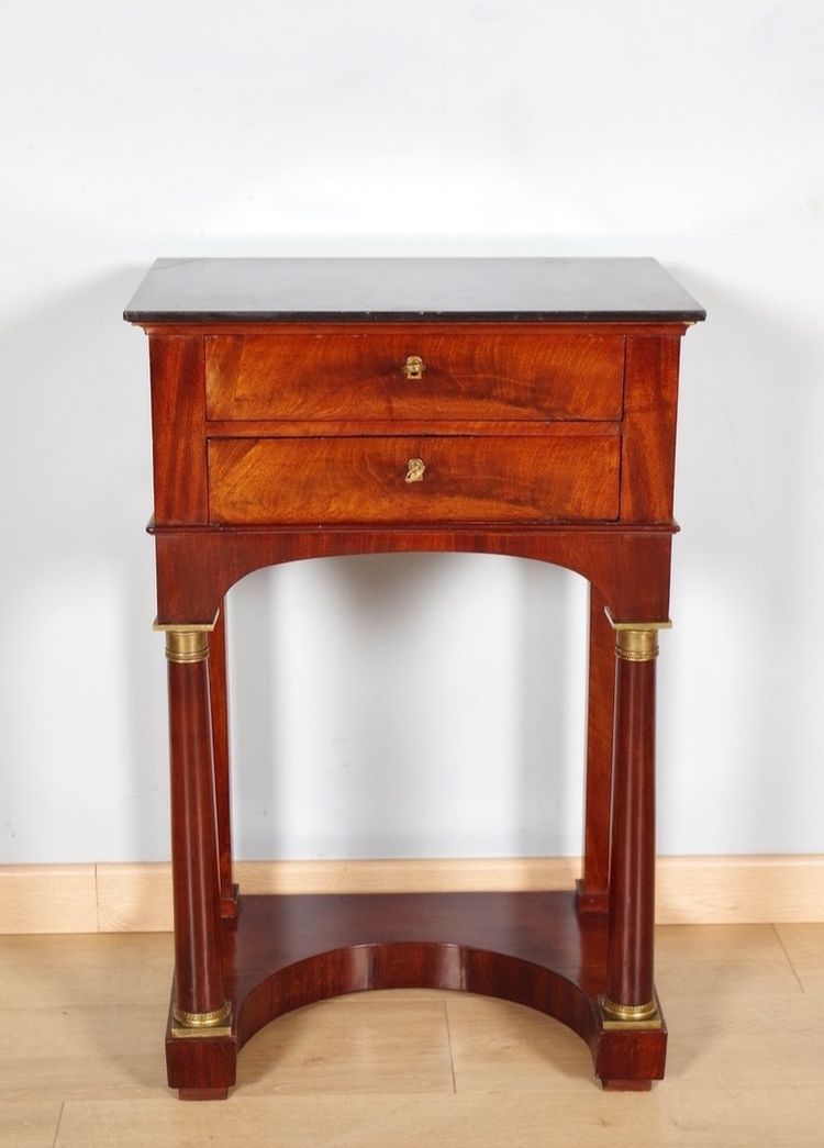 Empire-style chest of drawers in mahogany veneer, circa 1810