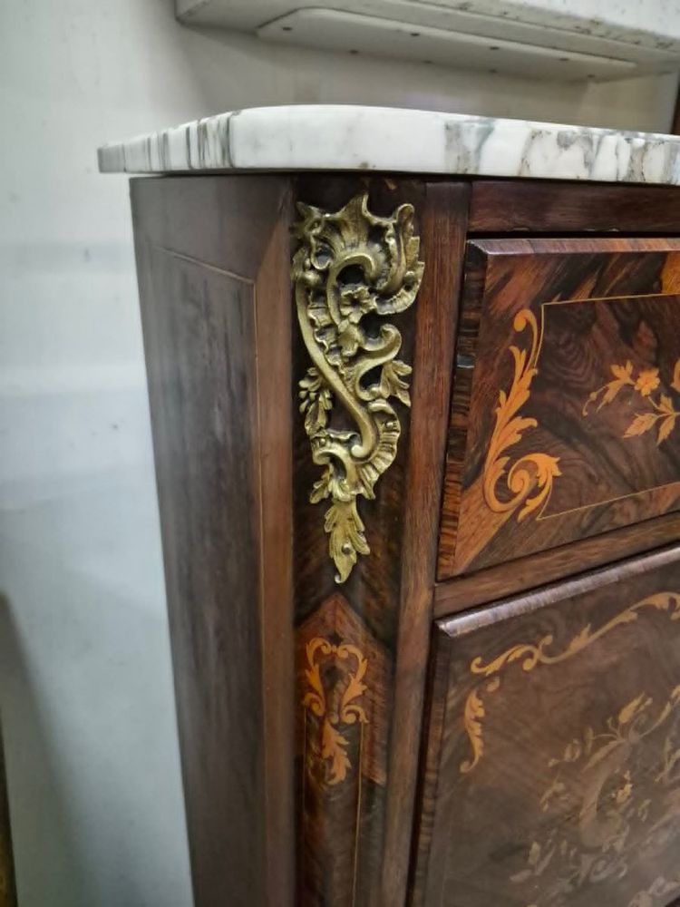 Sekretärsbox im Stil Louis XV mit Klappdeckel