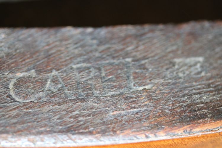 Coppia di comò in stile consolle Luigi XV con marchio Carel