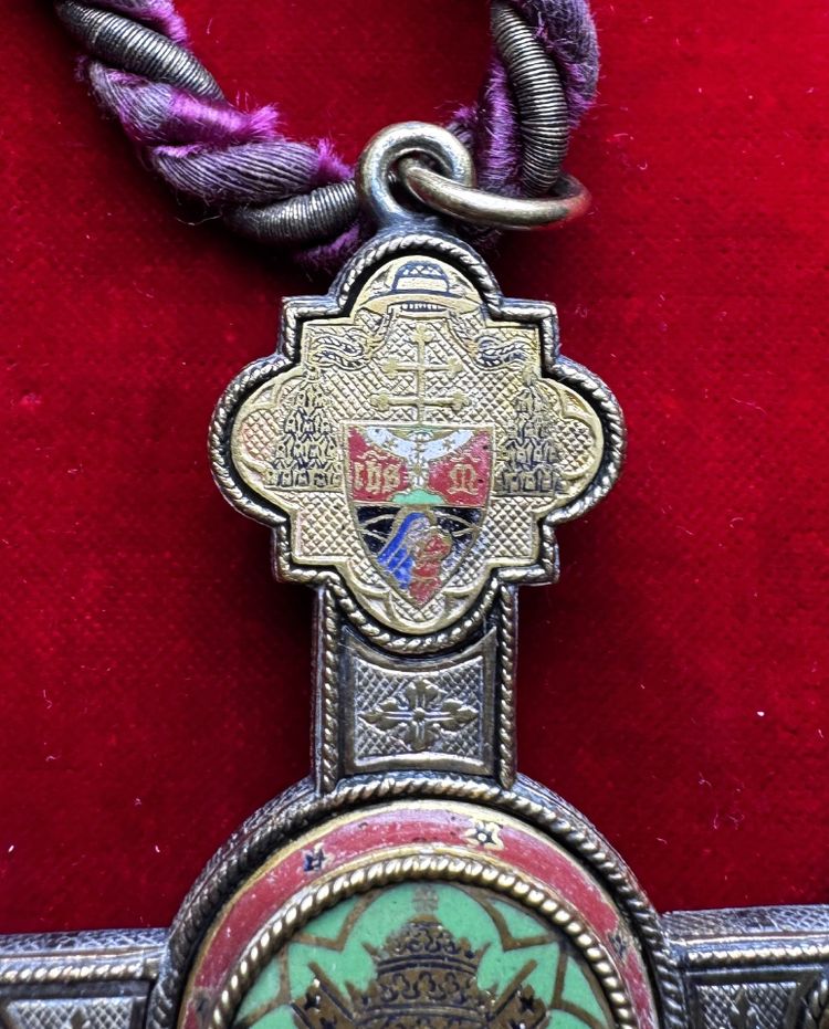 Croix pectorale du cardinal Deschamps - 1875