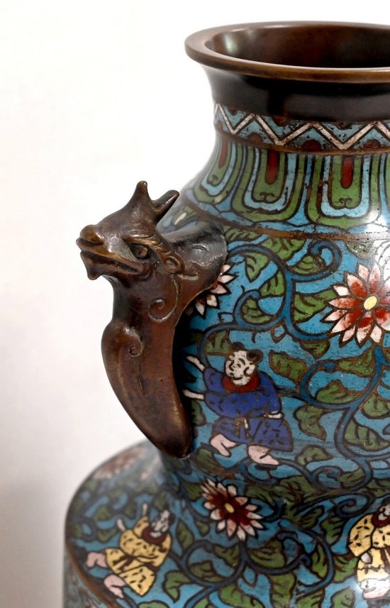 Paire de Vases en Émaux Cloisonnés, Japon – 2ème Partie XIXe