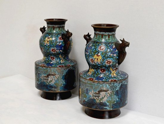 Paire de Vases en Émaux Cloisonnés, Japon – 2ème Partie XIXe