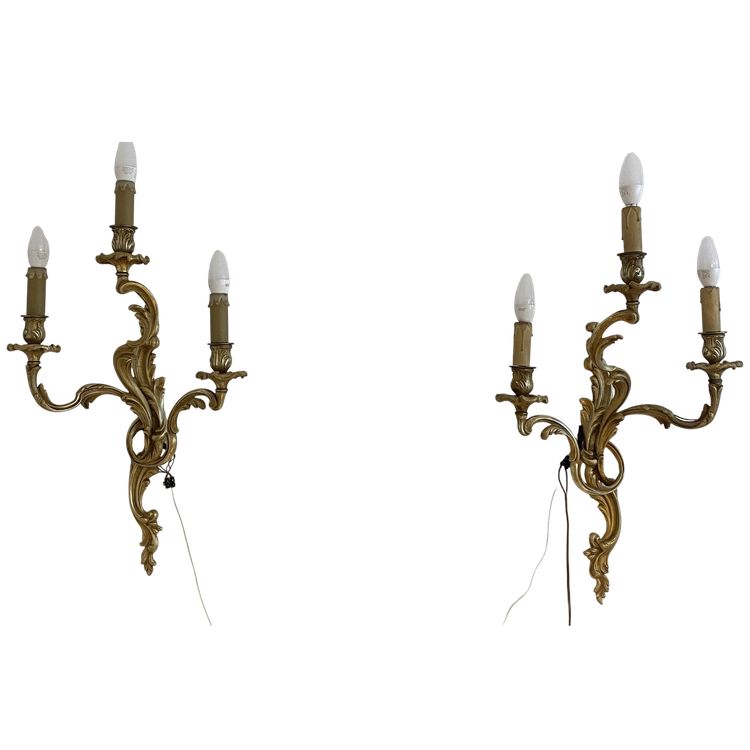 Grande Paire d'Appliques de style Louis XV Rocaille En Bronze XIX ème