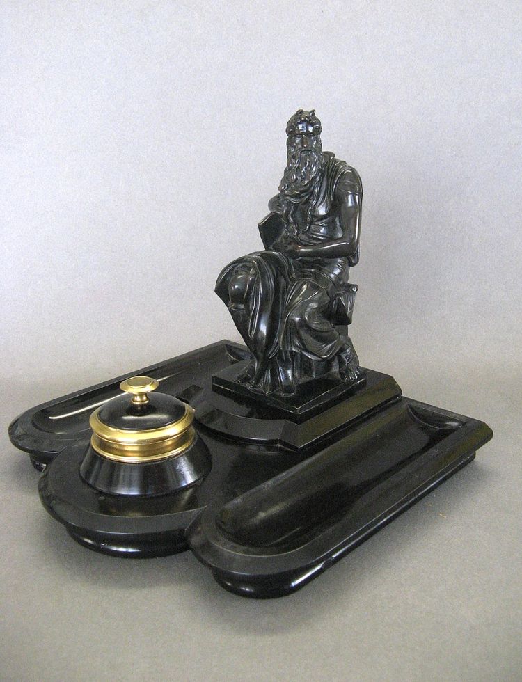 Encrier en marbre et bronze représentant "Moïse" de Michel-Ange XIXe.