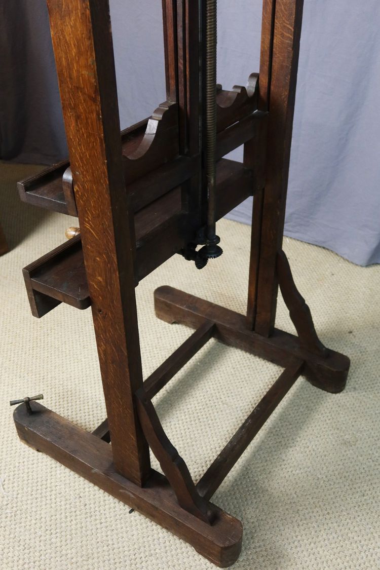 Cavalletto in quercia del XIX secolo