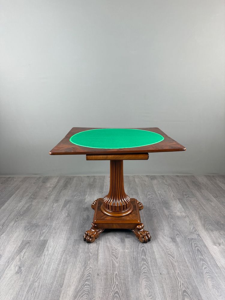 Mahagoni-Spieltisch, 19. Jahrhundert