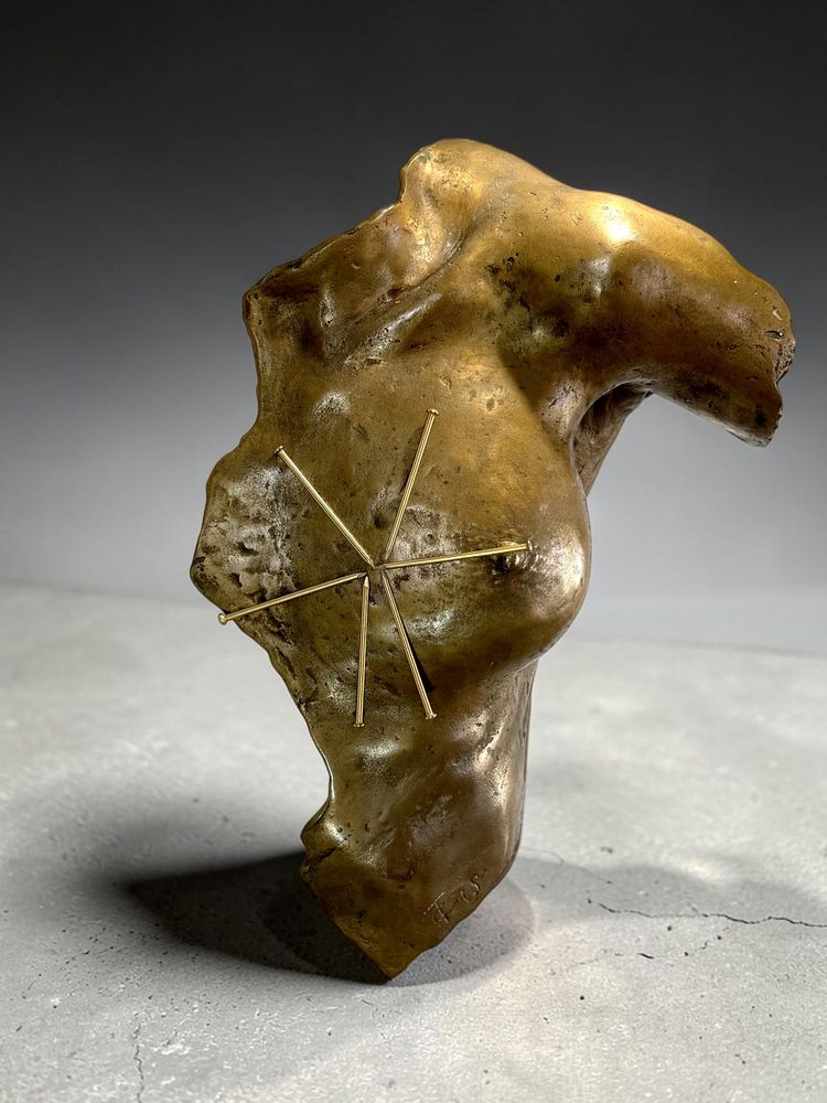 VASSILAKIS TAKIS (1925-2019) « MAGNETIC EVIDENCE » SCULPTURE EN BRONZE –