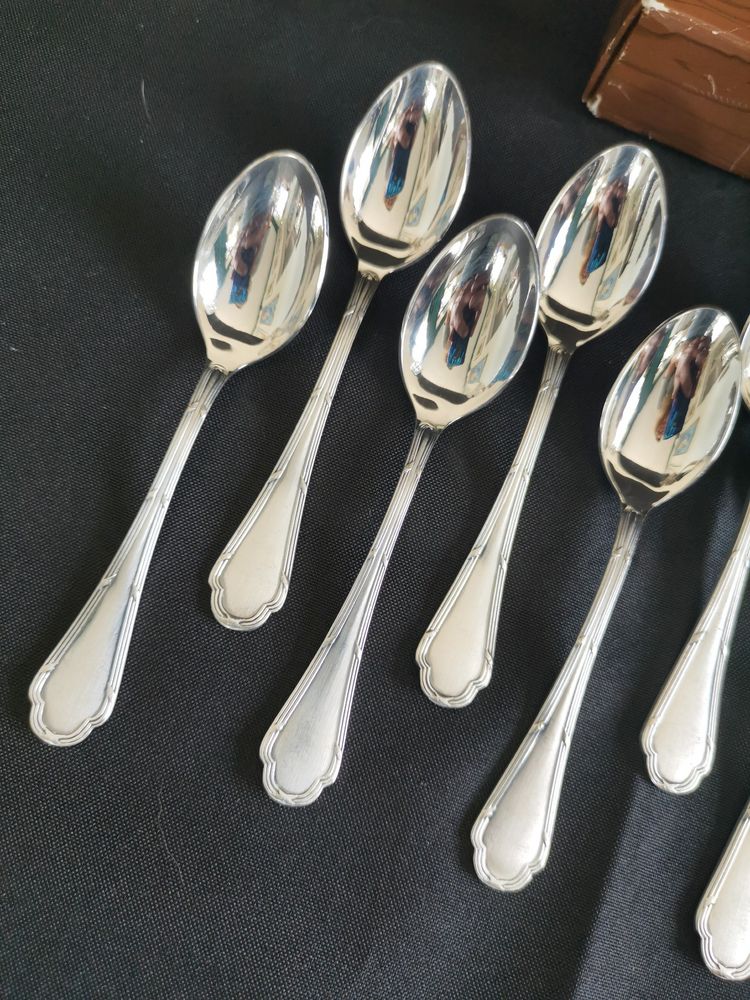 Set di 12 cucchiaini da caffè moka in metallo argentato Ercuis Trianon, 11,2 cm